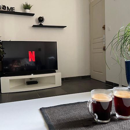 Cosy Studio Hyper Centre Avec Kitchenette & Climatisation Carpentras Luaran gambar